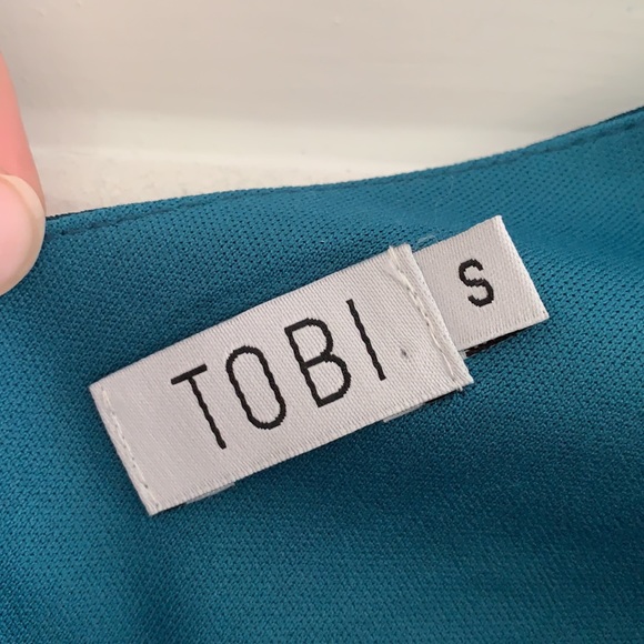 Tobi Dress - Picture 6 of 6